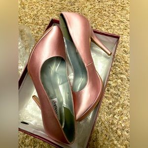 Dyeables Brand New Size 8-New In Box- Pink Satin platform heels